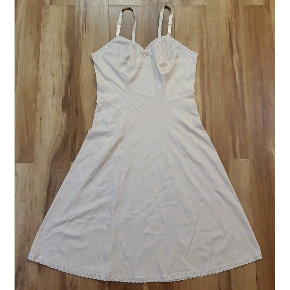 VTG Sears The Doesnt Slip Nylon Anti Cling Beige Full Slip Lace Trim Women Sz 38